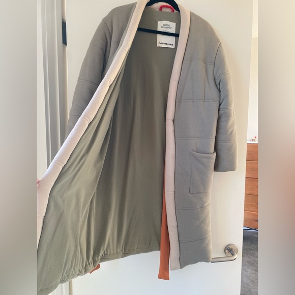 OFFHOURS Homecoat - Picture 3 of 3